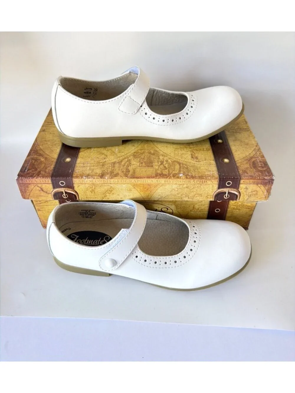 Footmates  Emma Mary Jane Girls  Size Y 2.5